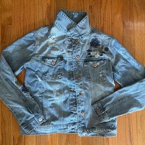 Flower embroidered denim jacket